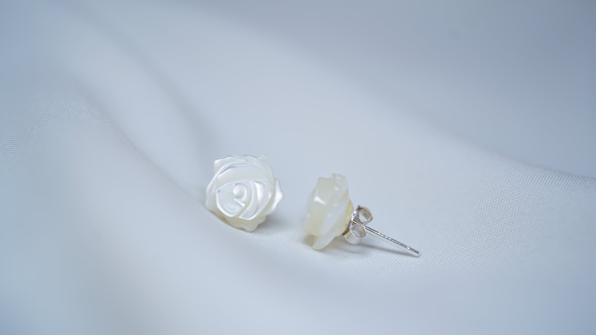 Rosenohrstecker aus Perlmutt