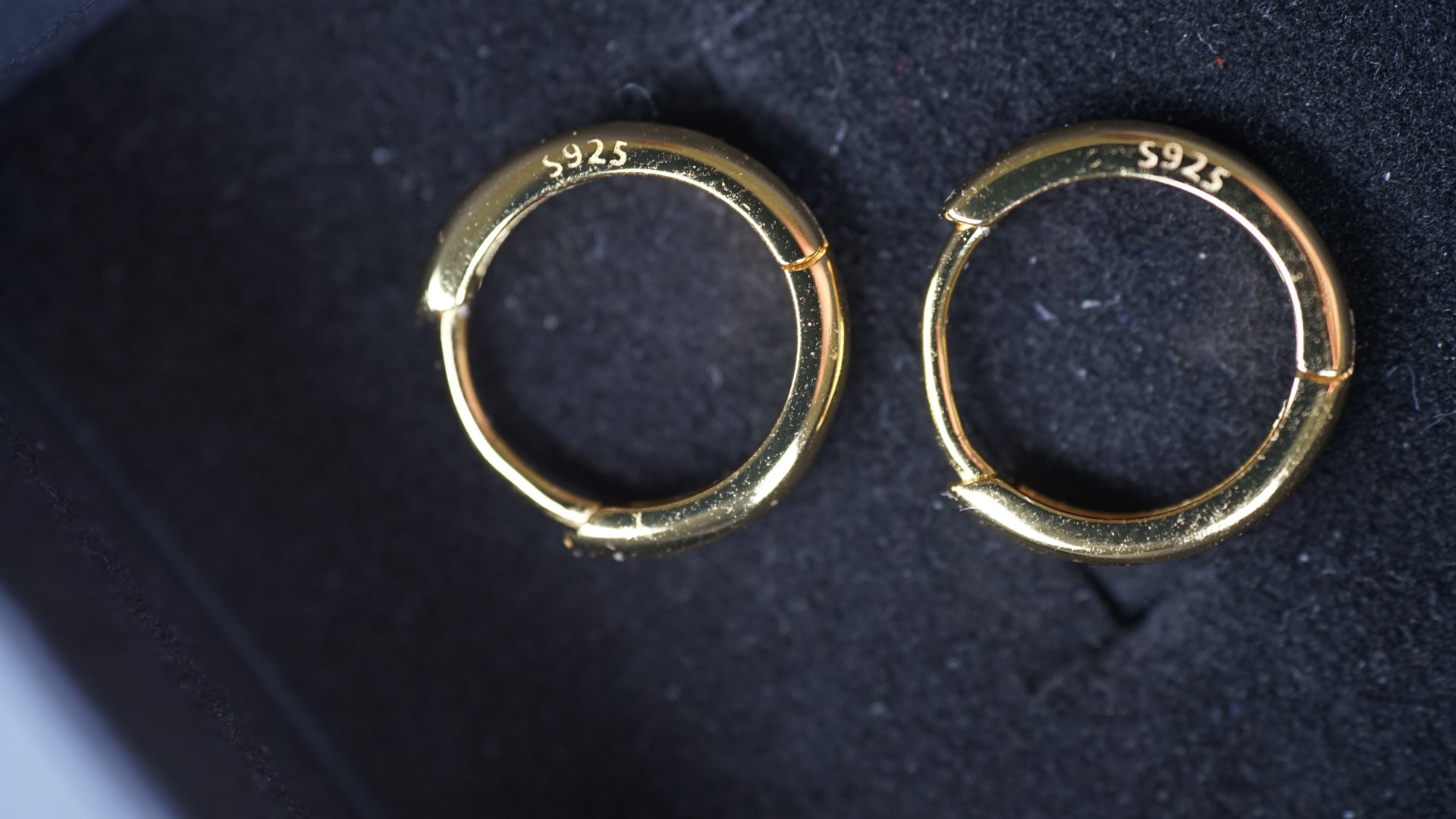 Minimalistische Gold-Kreolen – Schlicht. Edel. Zeitlos. (925 Sterling Silber, vergoldet)