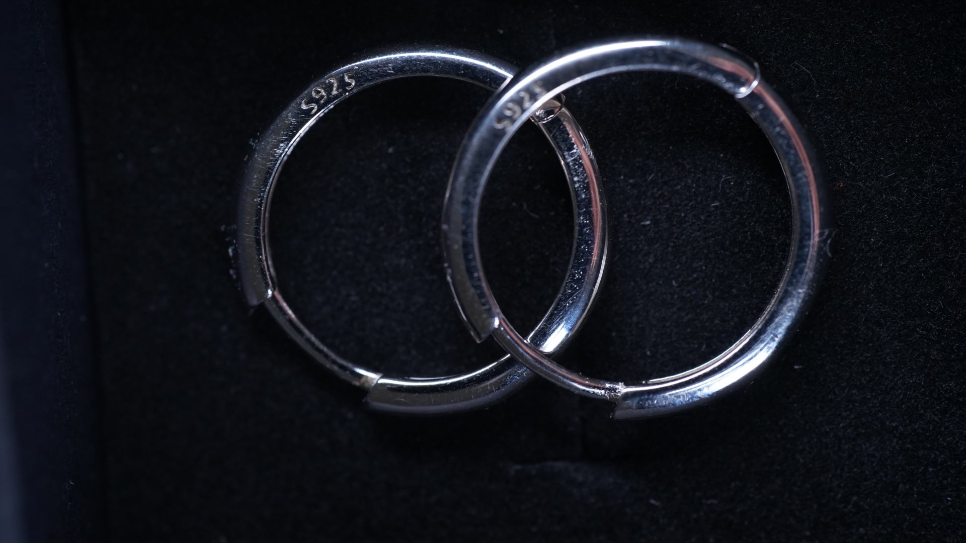 925 Sterling Silber Kreolen – Zeitlose Schlichtheit für jeden Tag.