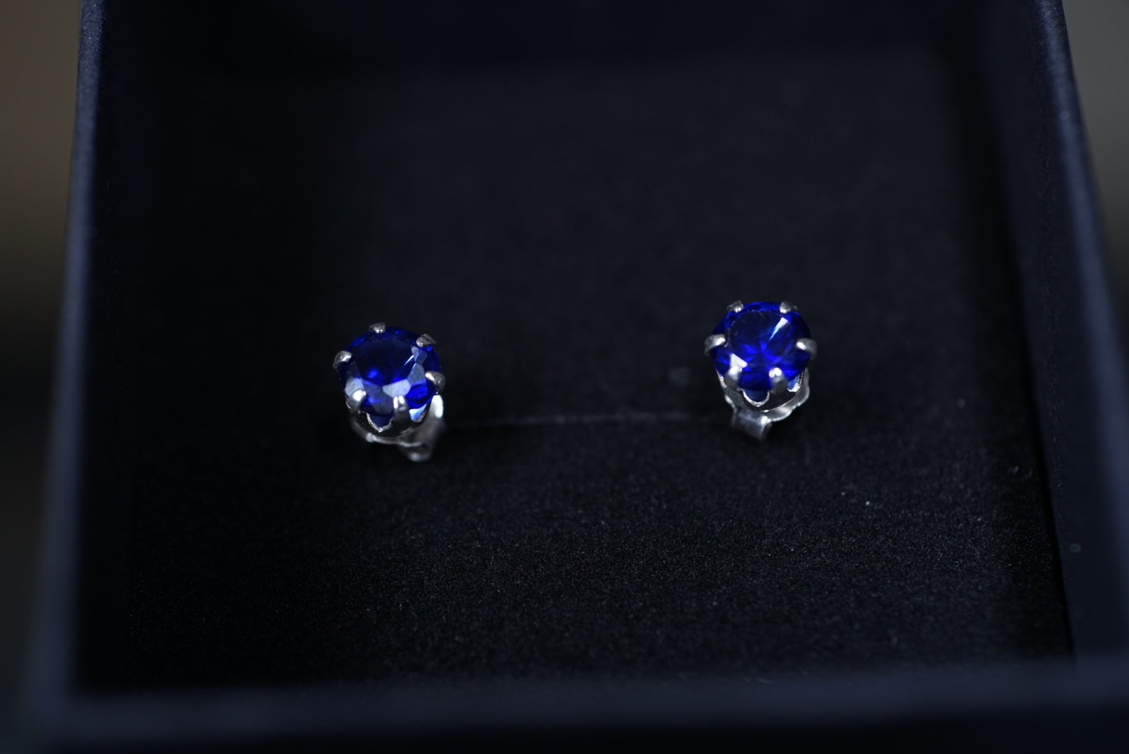 Saphir-Ohrringe