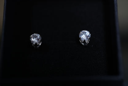White Sapphire Ohrringe