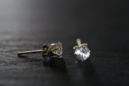 White Sapphire Ohrringe