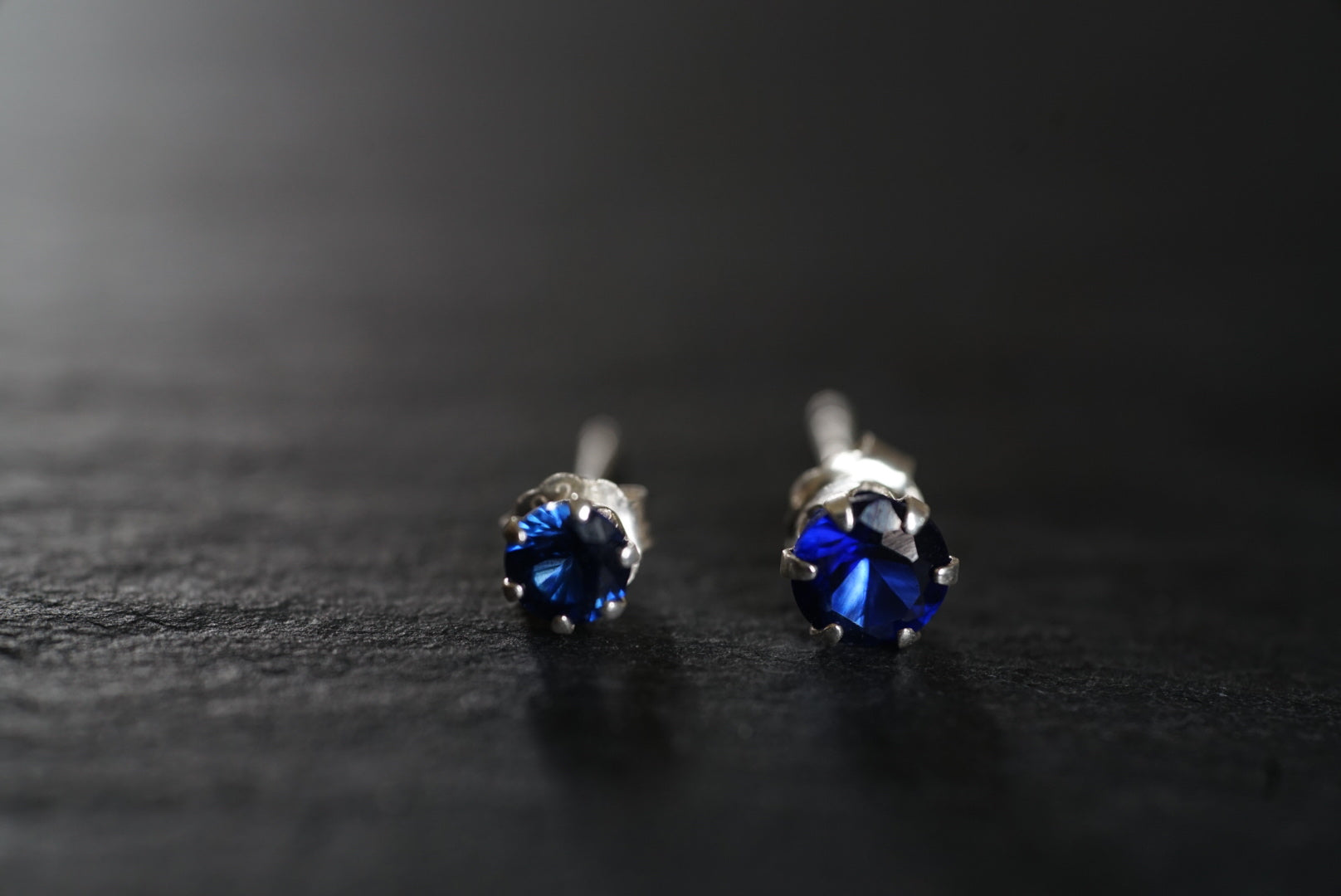 Saphir-Ohrringe