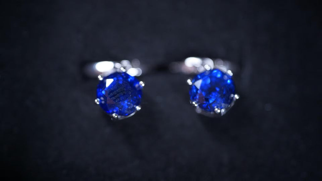 Silber-Kreolen mit tiefblauem Saphir – Klassisch. Klar. Beweglich. (925 Sterling Silber)